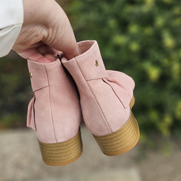 New Anthropologie Ruffled Suede Ankle Cuple Leather suede pink booties eu 35 - Picture 10 of 12